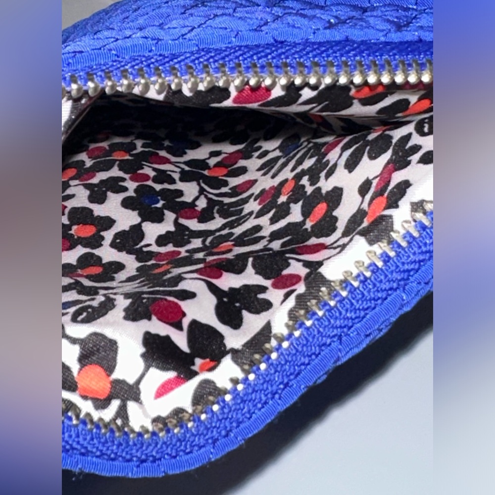 NWT Vera Bradley Carson Mini Hobo Crossbody Bag in Gage Blue Quilted - Picture 6 of 12